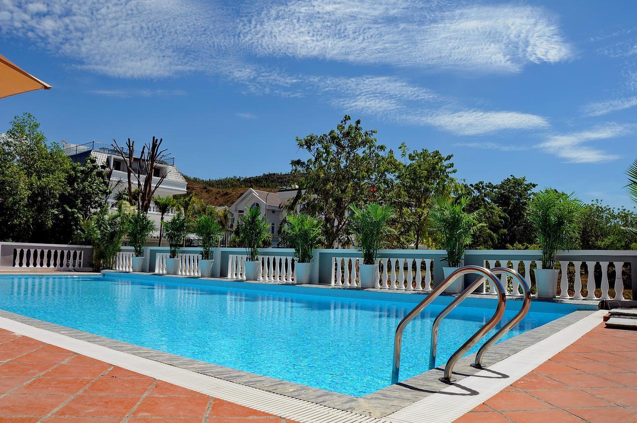 Verano Hotel Nha Trang Esterno foto